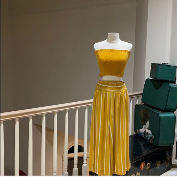 Tube top and wide leg pants - Picture 8 of 8